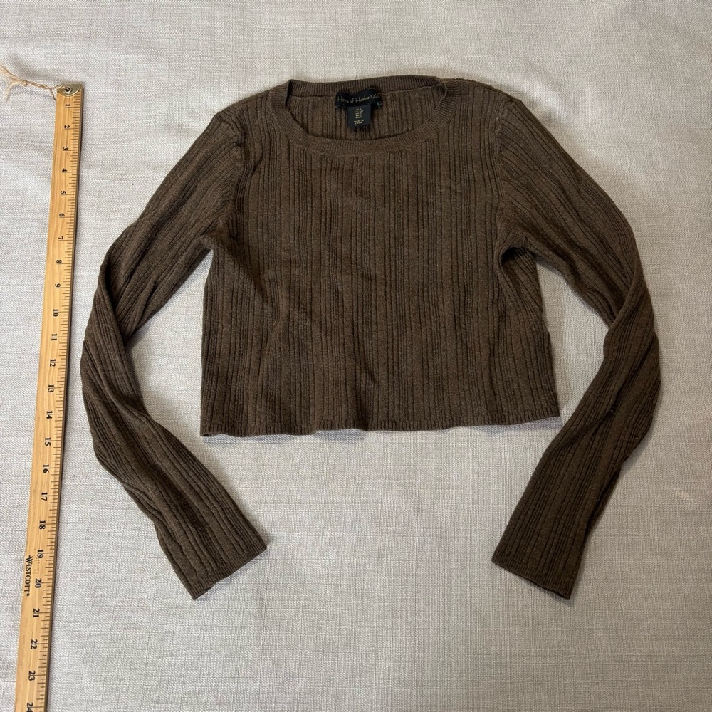 House of Harlow 1960 Cropped Ribbed Knit Crew Neck Sweater